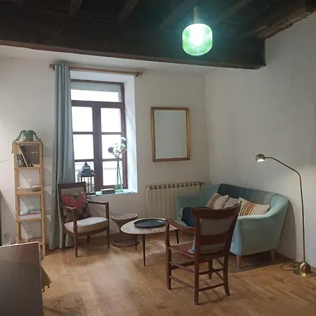 아파트 Chaleureux, Lumineux Et Calme