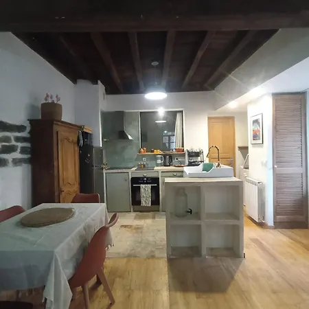 Chaleureux, Lumineux Et Calme Apartmán *