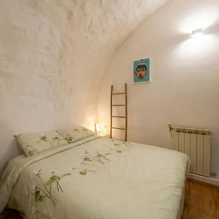 Apartmán Chaleureux, Lumineux Et Calme Sumène